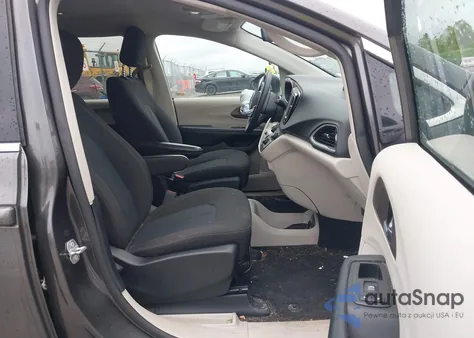 2022 Chrysler Voyager Lx из США, поврежденный, VIN 2C4RC1CG4NR229873